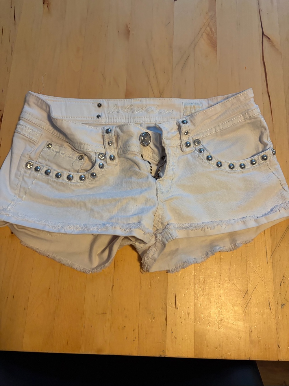 L.A. idol White Studded Low-Rise Jean Cutoff Shorts